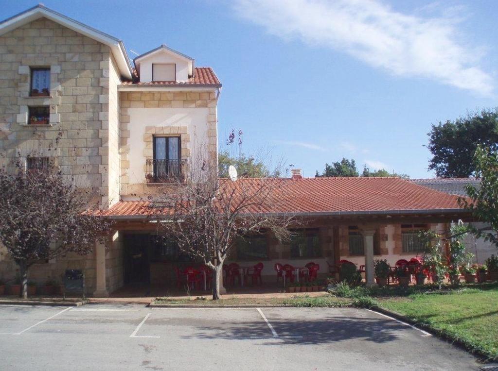 Posada Casa De Julia Parbayon Buitenkant foto
